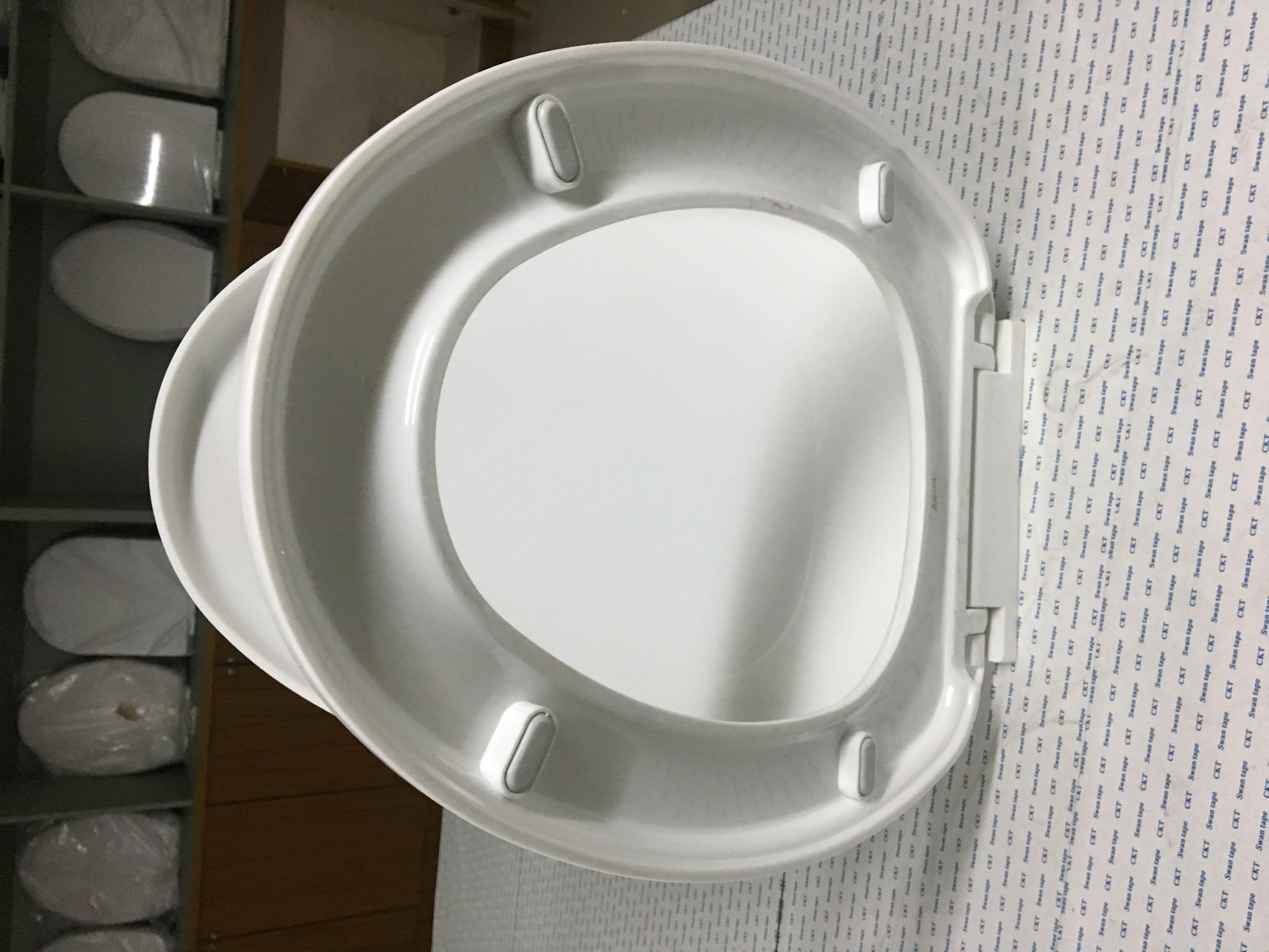 Contemporary Style Universal Toilet Lid Cover , Toilet Bowl Top Cover