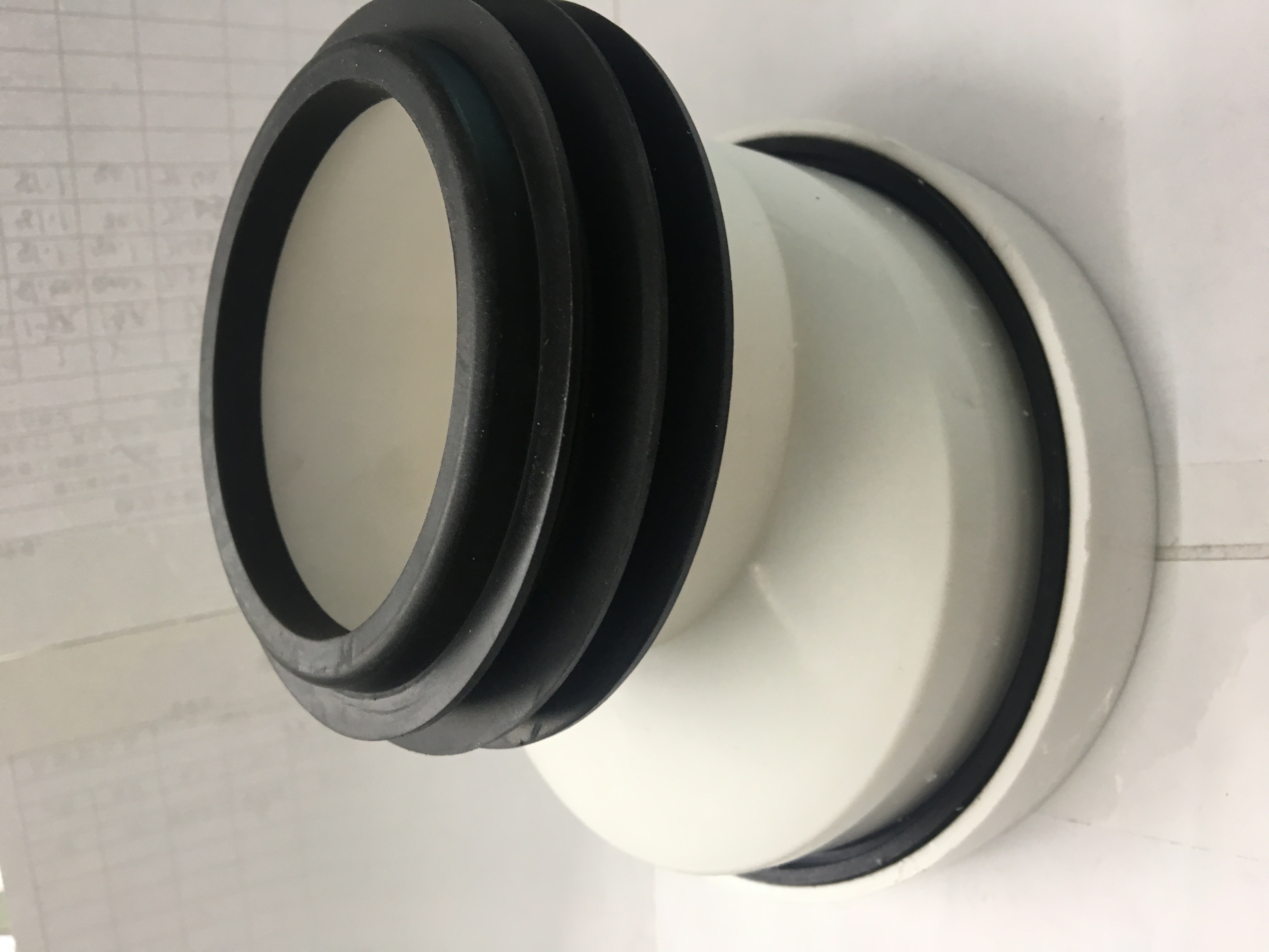 No Smell Plastic Thread Toilet Shifter Offset Pan Collar With Two Piece